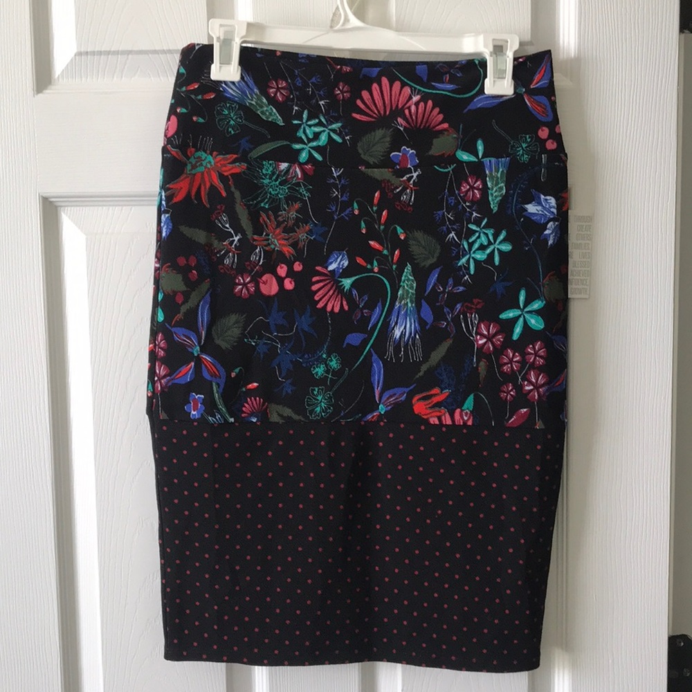 Lularoe Cassie with polka dot/floral pattern